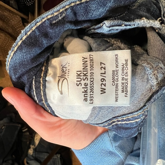 Silver Jeans Co - Picture 5 of 6